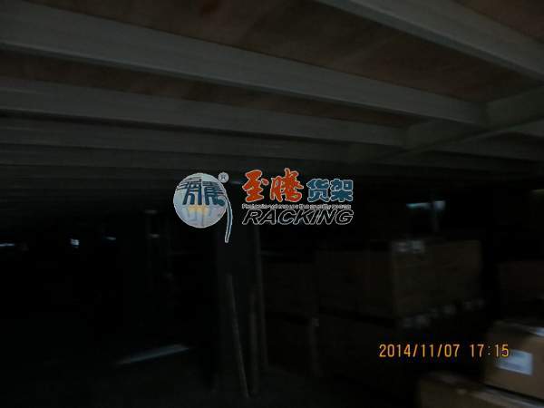 樓板為木板的閣樓鋼平臺(tái)