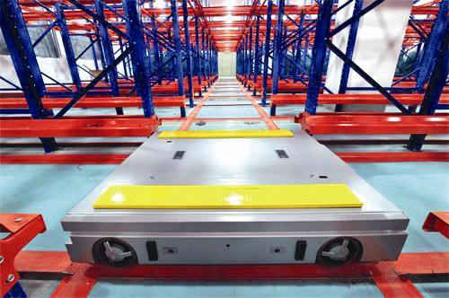 四向穿梭車的特點(diǎn)